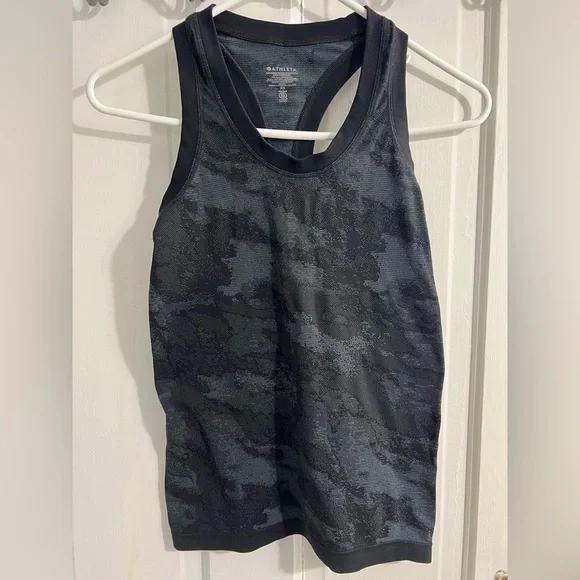 Athleta Women’s Momentum Camo Racerback Tank Top - Picture 3 of 5